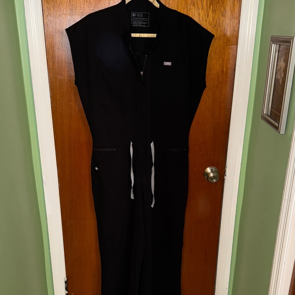 Figs Rafaela Wide Leg Scrub Jumpsuit in Black